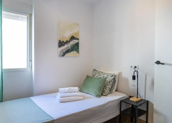 アパート Mrs Piso Playa Y Centro Con Terraza フエンヒロラ